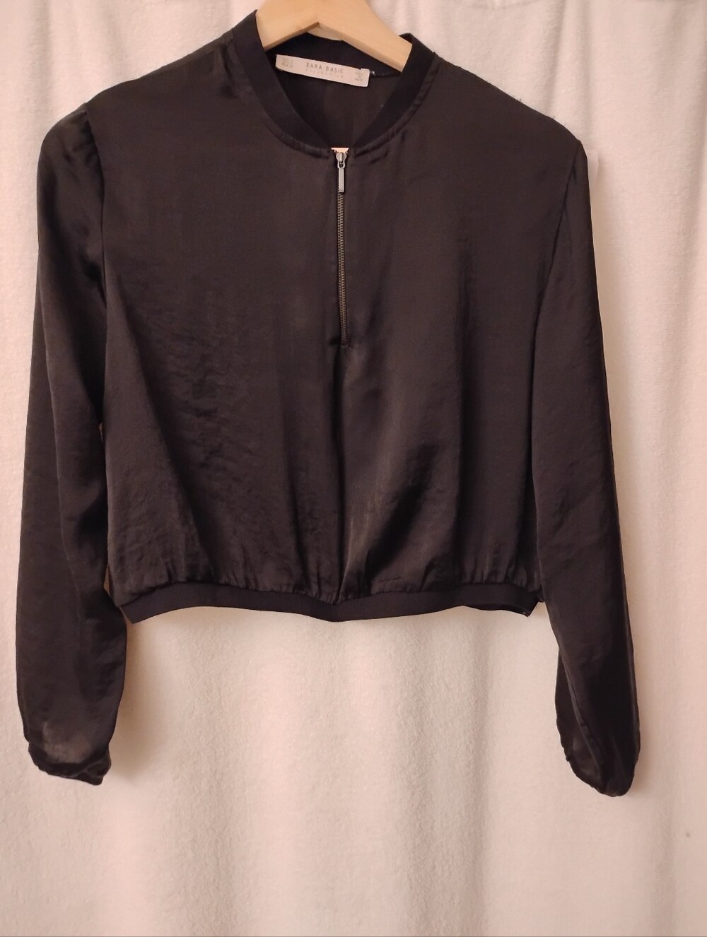 Zara Cropped Satin Bomber with Floral Embroidery (M) - Picture 7 of 14